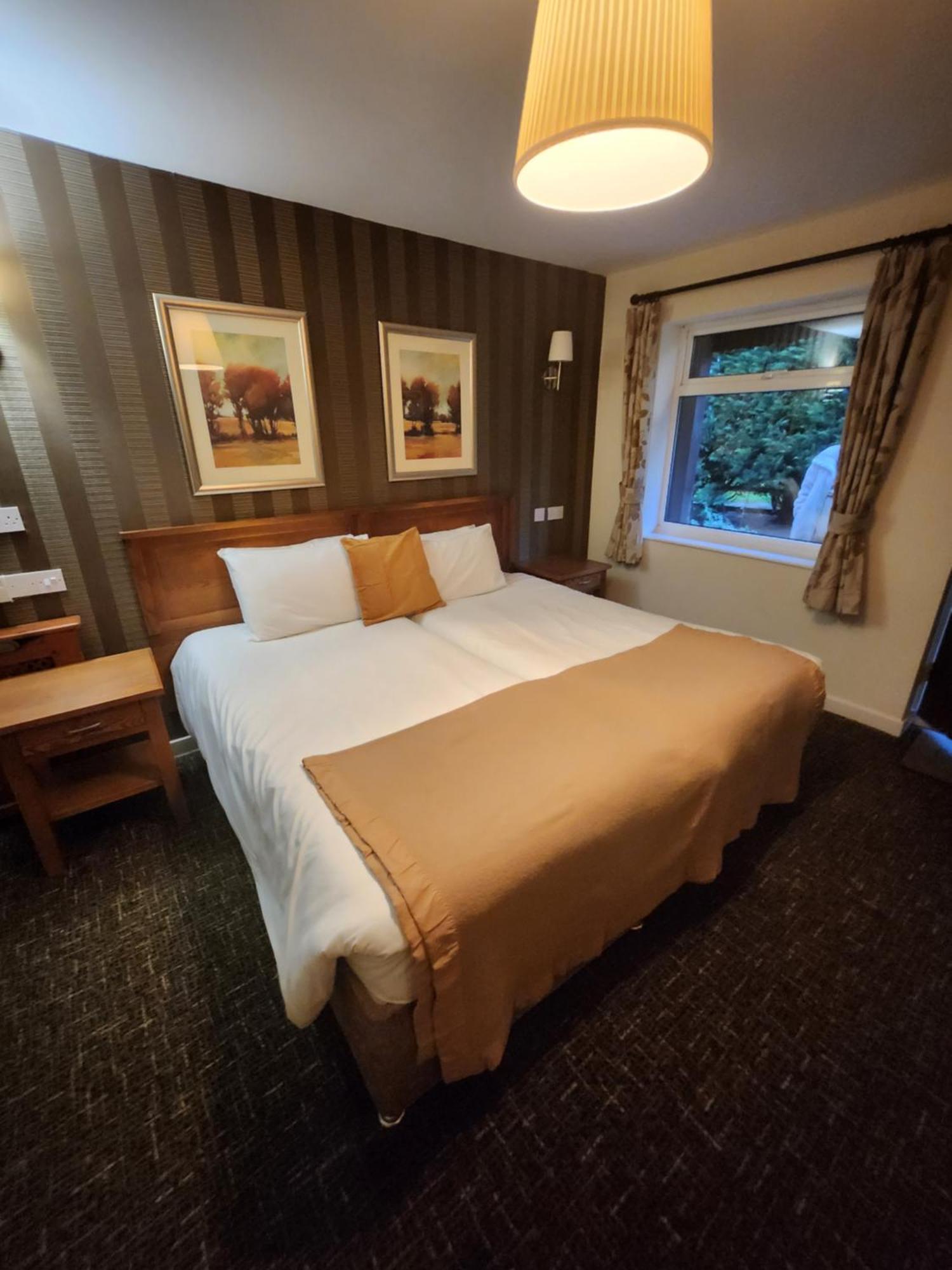Red Lion Inn & Motel York Exteriör bild